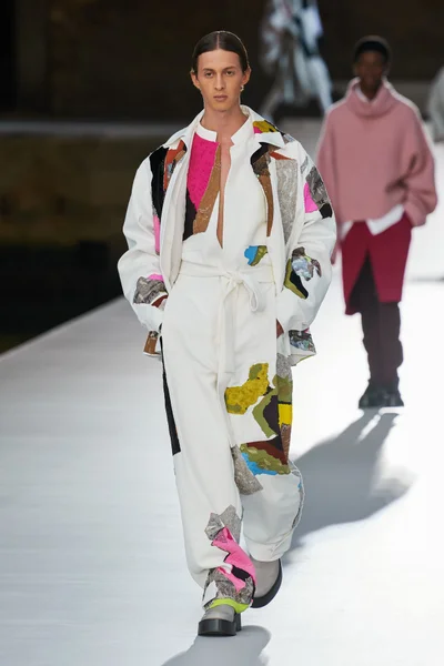 Look 33